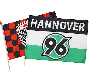 Bild Flags with eyelets or seams for sticks